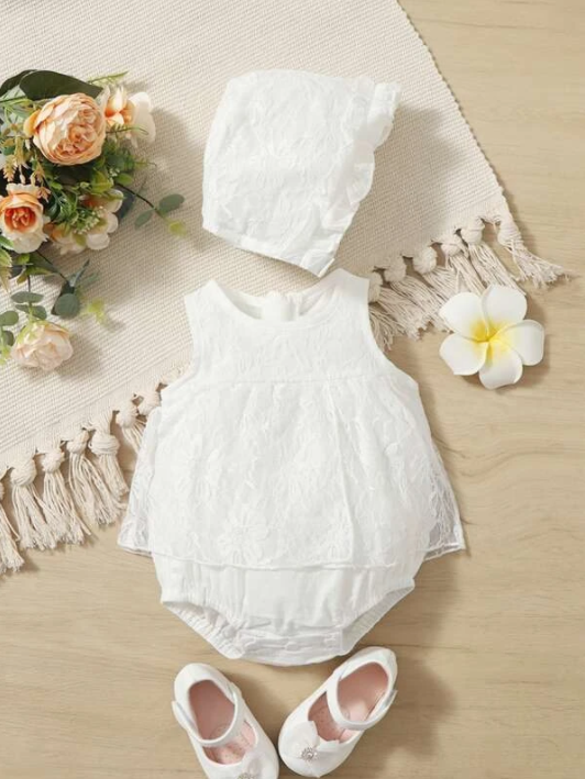 Newborn Contrast Lace Bodysuit Photography Prop With Hat Price($8.00)